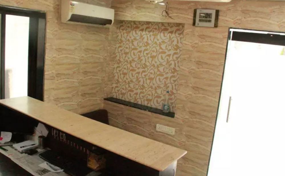 Oyo 49867 Kalpana Residency Mumbai